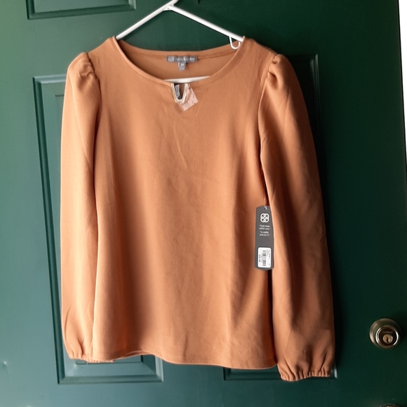 Womens top - Picture 1 of 5